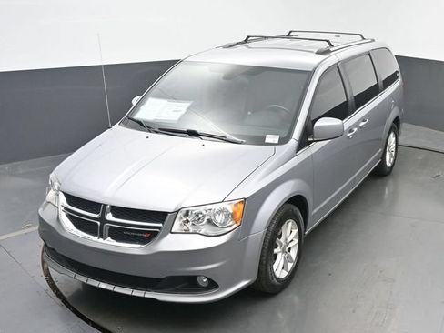 Used 2018 Dodge Grand Caravan SXT FWD image 36