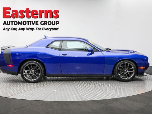 Used 2022 Dodge Challenger R/T Scat Pack w/ Scat Pack Stripe image 4