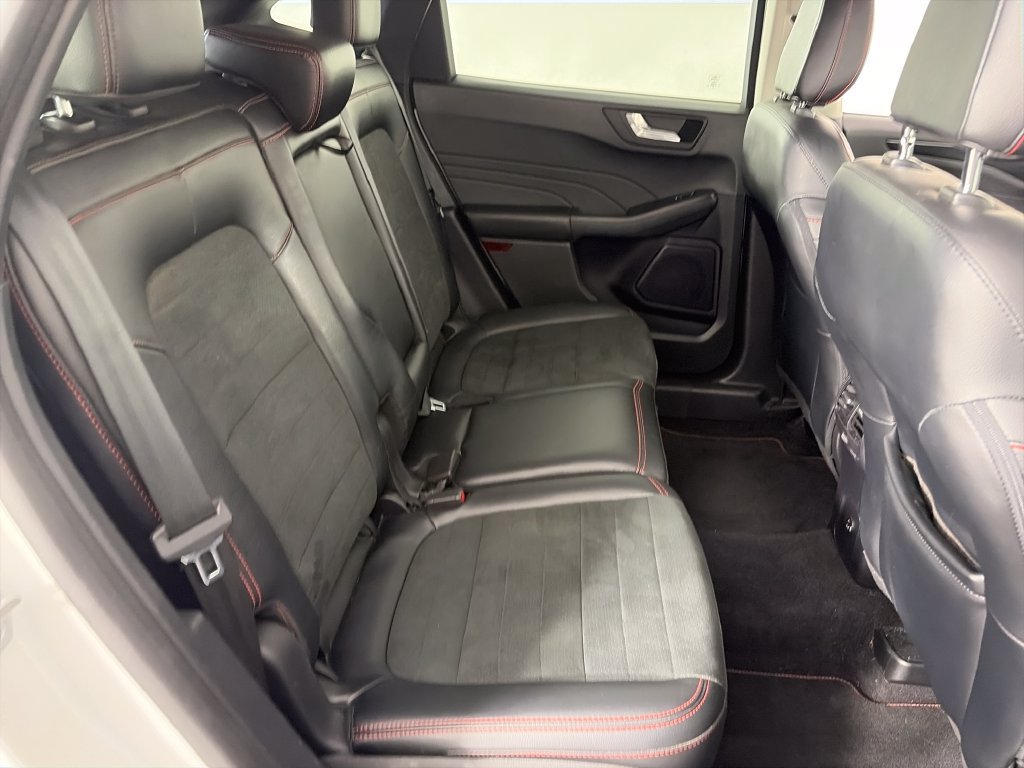 Used 2022 Ford Escape SEL w/ SEL Stealth AWD Package image 29