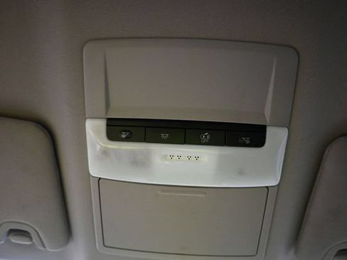 Used 2025 Nissan Altima 2.5 SV FWD image 31