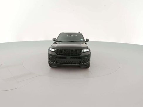 New 2025 Jeep Grand Cherokee L Laredo image 2