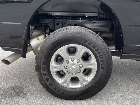 Used 2024 RAM 2500 Big Horn w/ Bed Utility Group image 11