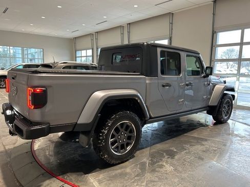 Used 2020 Jeep Gladiator Overland image 8