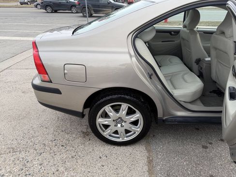 Used 2002 Volvo S60 2.4T image 6