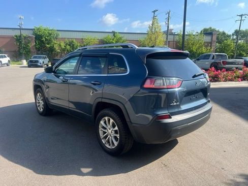 Used 2019 Jeep Cherokee Latitude w/ Cold Weather Group AWD/4WD image 7