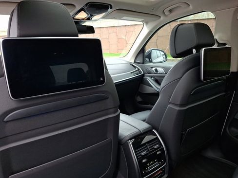 Used 2020 BMW X7 xDrive40i w/ Executive Package AWD/4WD image 12