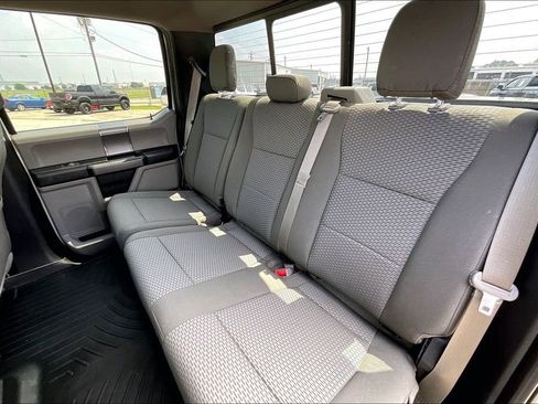 Used 2019 Ford F250 XLT w/ XLT Premium Package AWD/4WD image 19