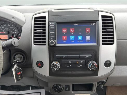 Used 2019 Nissan Frontier SV AWD/4WD image 21