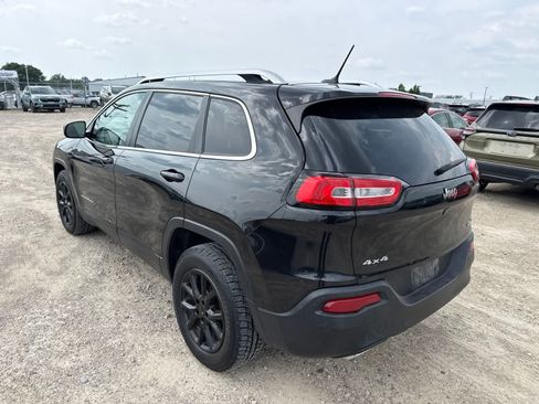 Used 2015 Jeep Cherokee Latitude w/ Cold Weather Group AWD/4WD image 2