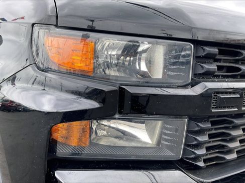 Used 2021 Chevrolet Silverado 1500 Custom w/ Safety Confidence Package image 29