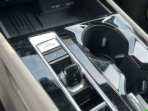 New 2025 Volkswagen Atlas SE AWD/4WD image 18