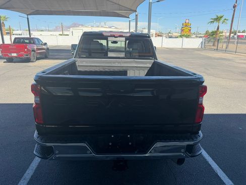 Used 2020 Chevrolet Silverado 2500 LTZ w/ LTZ Plus Package AWD/4WD image 6