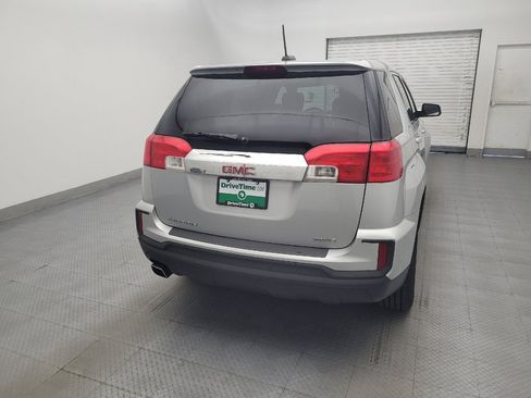 Used 2017 GMC Terrain SLE AWD/4WD image 7