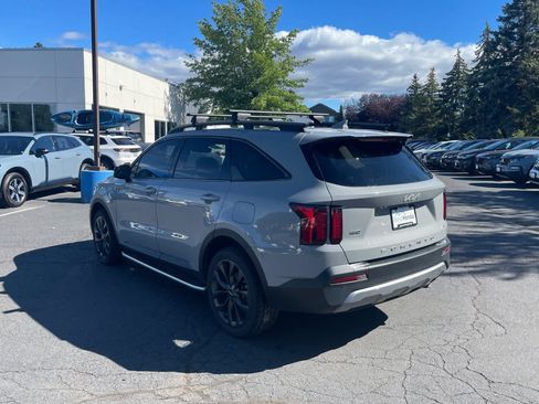 Used 2022 Kia Sorento X-Line EX AWD/4WD image 3