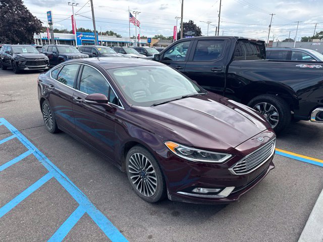 Used 2017 Ford Fusion SE w/ Fusion SE Technology Package FWD image 3