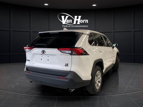 Used 2023 Toyota RAV4 LE AWD/4WD image 7