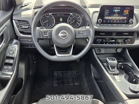 Used 2024 Nissan Rogue SV AWD/4WD image 11