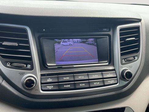 Used 2018 Hyundai Tucson SE AWD/4WD image 39