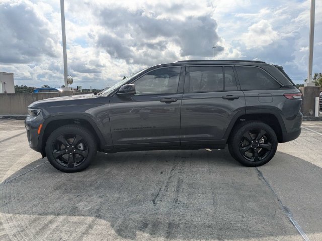 New 2026 Jeep Grand Cherokee Limited w/ Limited Altitude Package RWD image 7