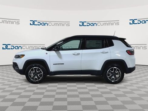 New 2026 Jeep Compass Trailhawk AWD/4WD image 5