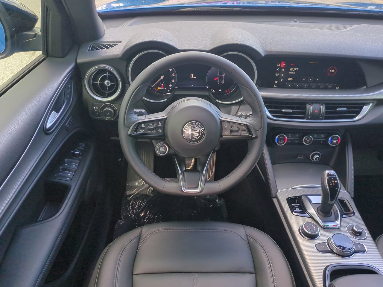 New 2025 Alfa Romeo Stelvio Sprint w/ Convenience Package AWD/4WD image 15