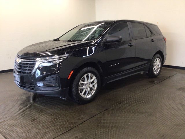 Used 2022 Chevrolet Equinox LS AWD/4WD image 3