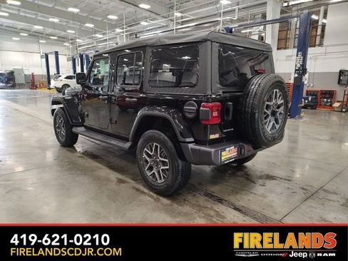 New 2025 Jeep Wrangler Sahara image 5