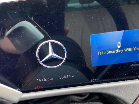Used 2025 Mercedes-Benz E 350 4MATIC Sedan image 7