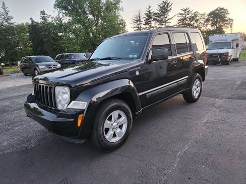 Used 2011 Jeep Liberty Sport AWD/4WD image 1