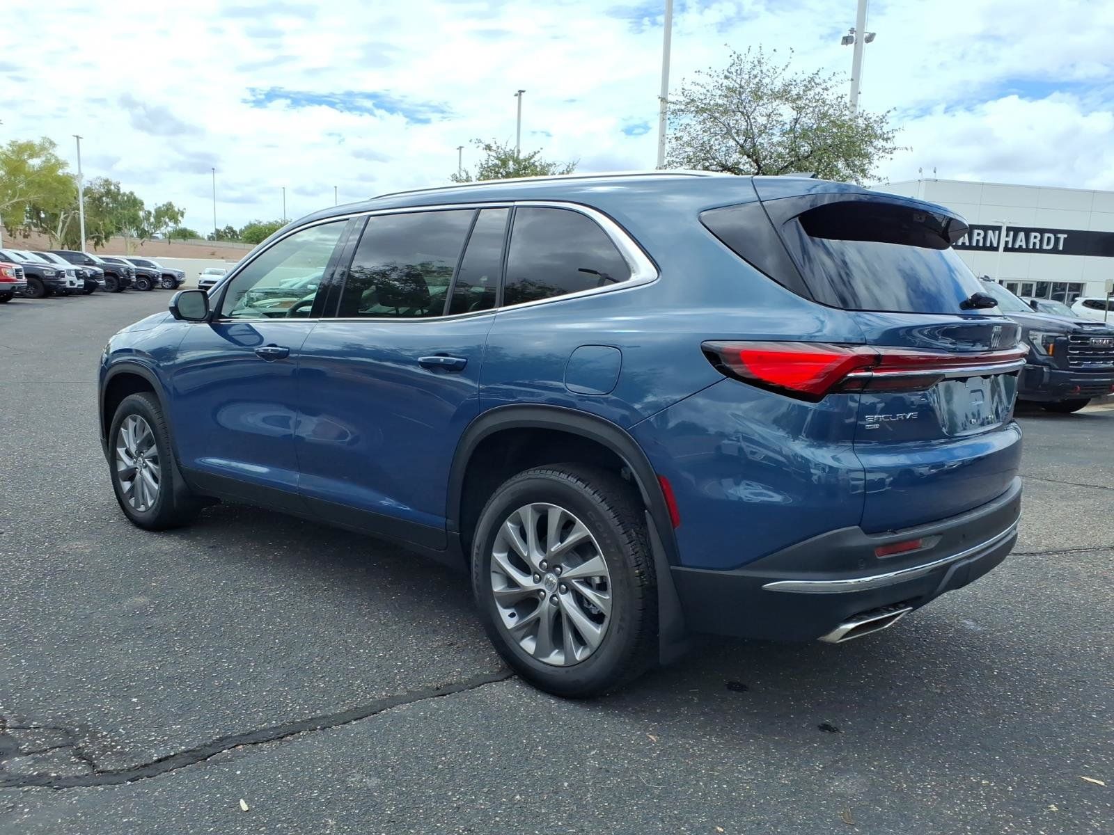 Used 2026 Buick Enclave Preferred w/ Power Package AWD/4WD image 7