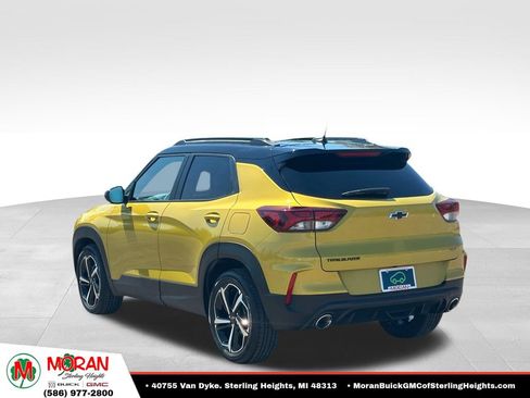 Certified 2023 Chevrolet TrailBlazer RS w/ Sun and Liftgate Package FWD image 3
