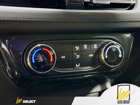 Used 2025 Chevrolet TrailBlazer LT image 15