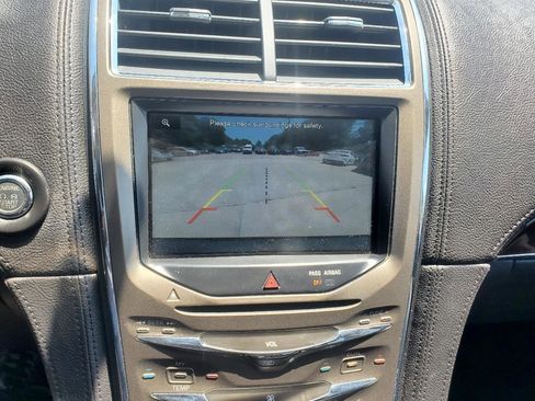 Used 2015 Lincoln MKX AWD w/ Equipment Group 102A image 24