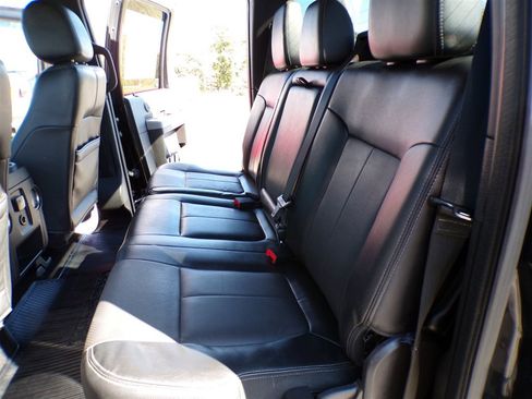 Used 2015 Ford F250 Lariat w/ Lariat Ultimate Package image 28