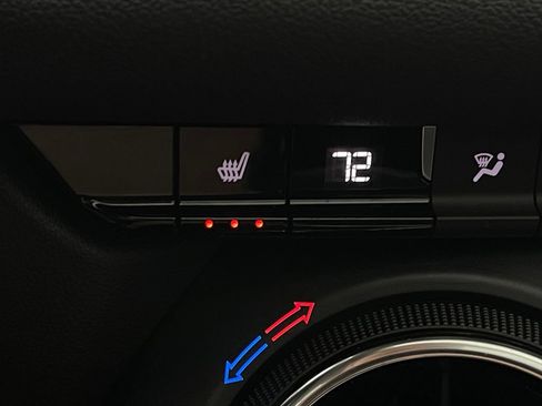 Used 2024 Chevrolet Blazer LT w/ LPO, Floor Liner Package FWD image 6