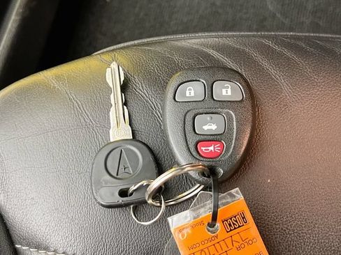 Used 2007 Pontiac Solstice Convertible w/ Premium Package RWD image 23