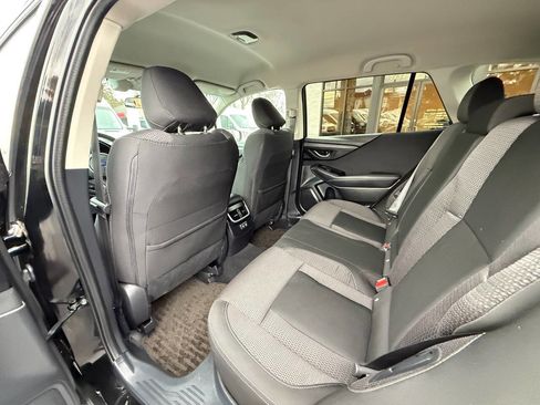 Used 2022 Subaru Outback Premium image 26