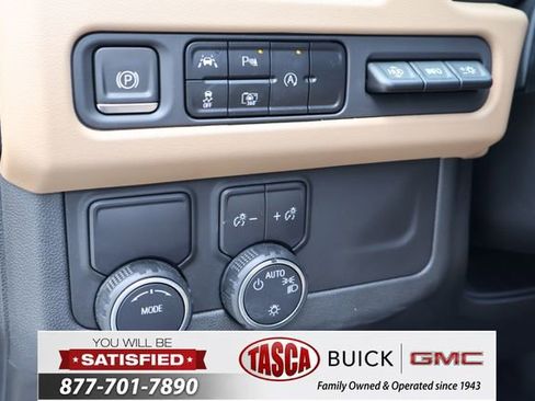 Used 2023 Chevrolet Tahoe Premier w/ Premium Package 2 RWD image 26