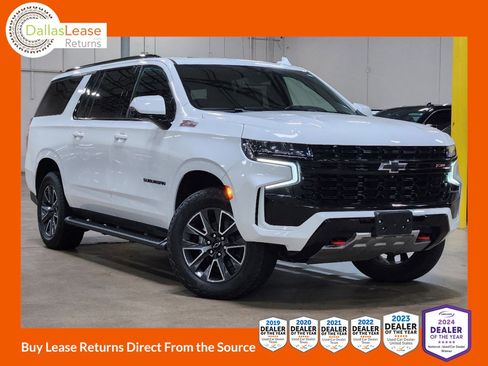 Used 2024 Chevrolet Suburban Z71 w/ Luxury Package AWD/4WD image 1