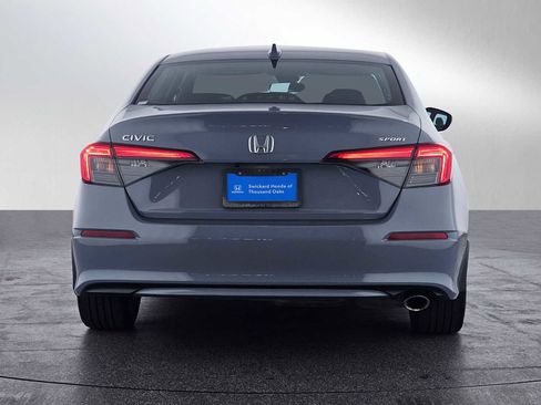 Used 2023 Honda Civic Sport image 4