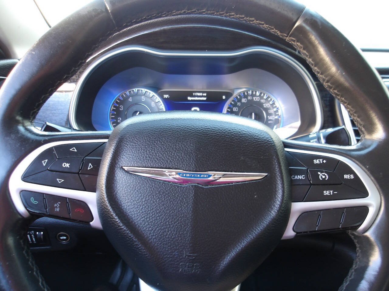 Used 2015 Chrysler 200 C FWD image 14