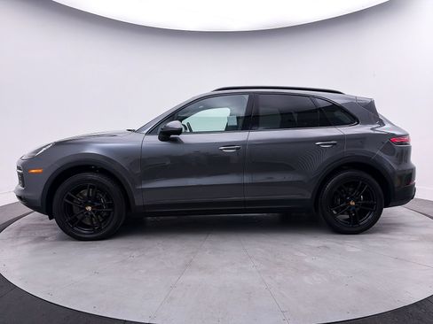Used 2023 Porsche Cayenne AWD/4WD image 40
