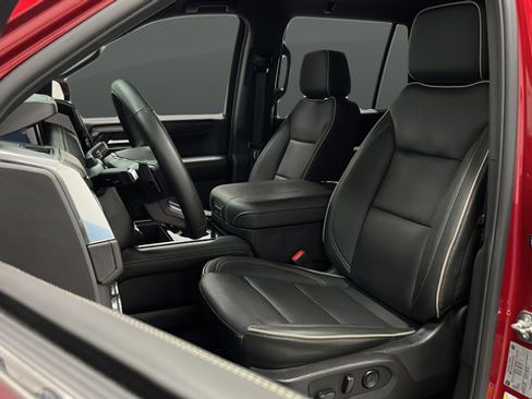 Used 2026 GMC Yukon Elevation AWD/4WD image 9