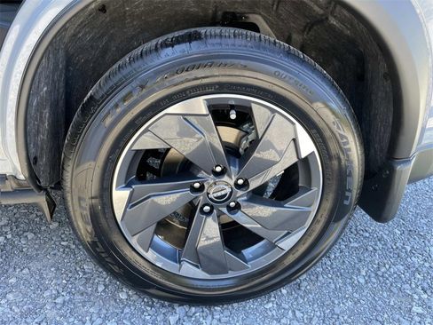 New 2026 Nissan Rogue SV w/ SV Premium Package image 10