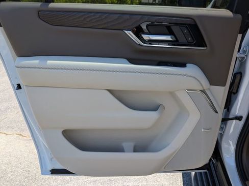 New 2026 GMC Yukon XL Denali AWD/4WD image 24