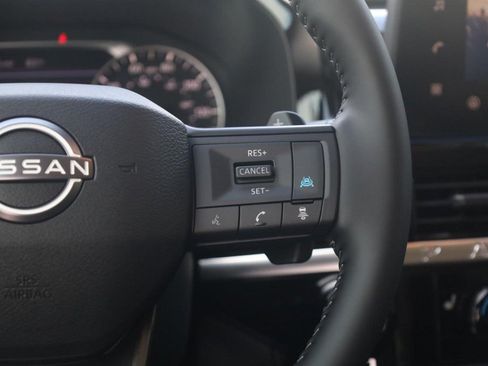New 2026 Nissan Pathfinder SV w/ SV Premium Package AWD/4WD image 9