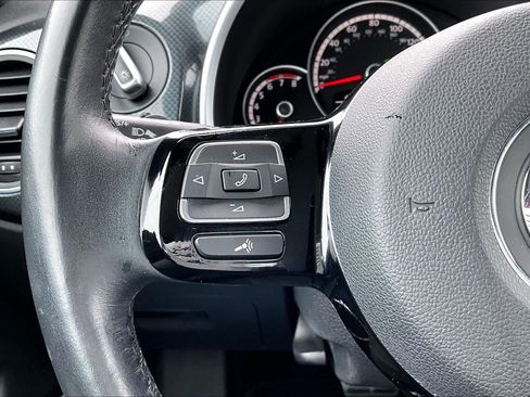 Used 2014 Volkswagen Beetle R-Line image 24