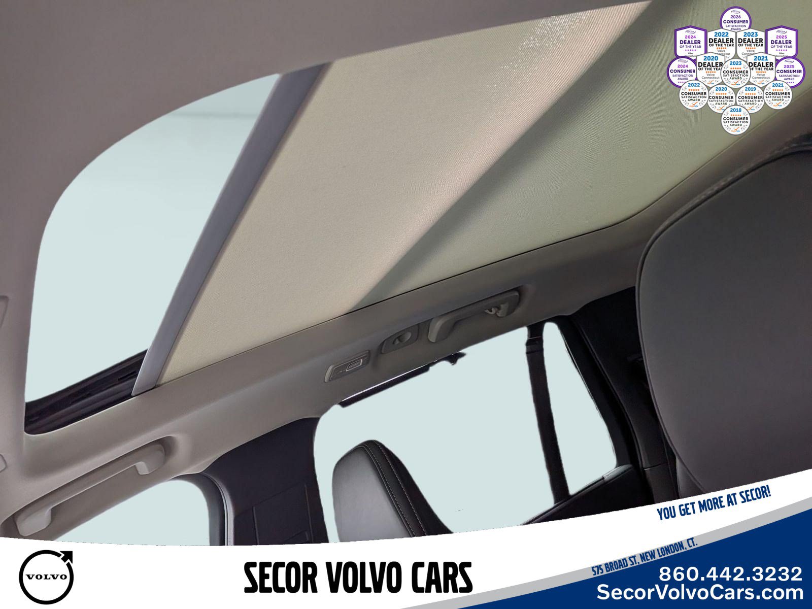Certified 2024 Volvo XC90 T8 Ultimate AWD/4WD image 12