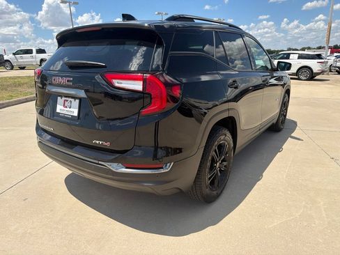 Used 2022 GMC Terrain AT4 w/ Infotainment Package II AWD/4WD image 5