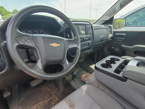 Used 2018 Chevrolet Silverado 1500 W/T w/ Trailering Package AWD/4WD image 6